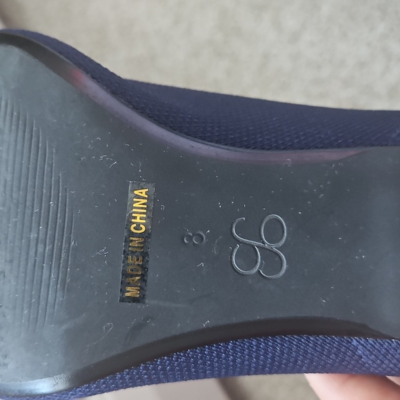 Navy Pointed Kitten Heel Pumps - Women's Dress Shoes - Picture 10 of 12